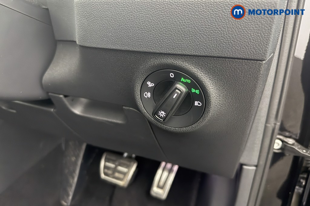 Skoda Karoq Sportline Edition Automatic Petrol SUV - Stock Number (1620991) - 3rd supplementary image