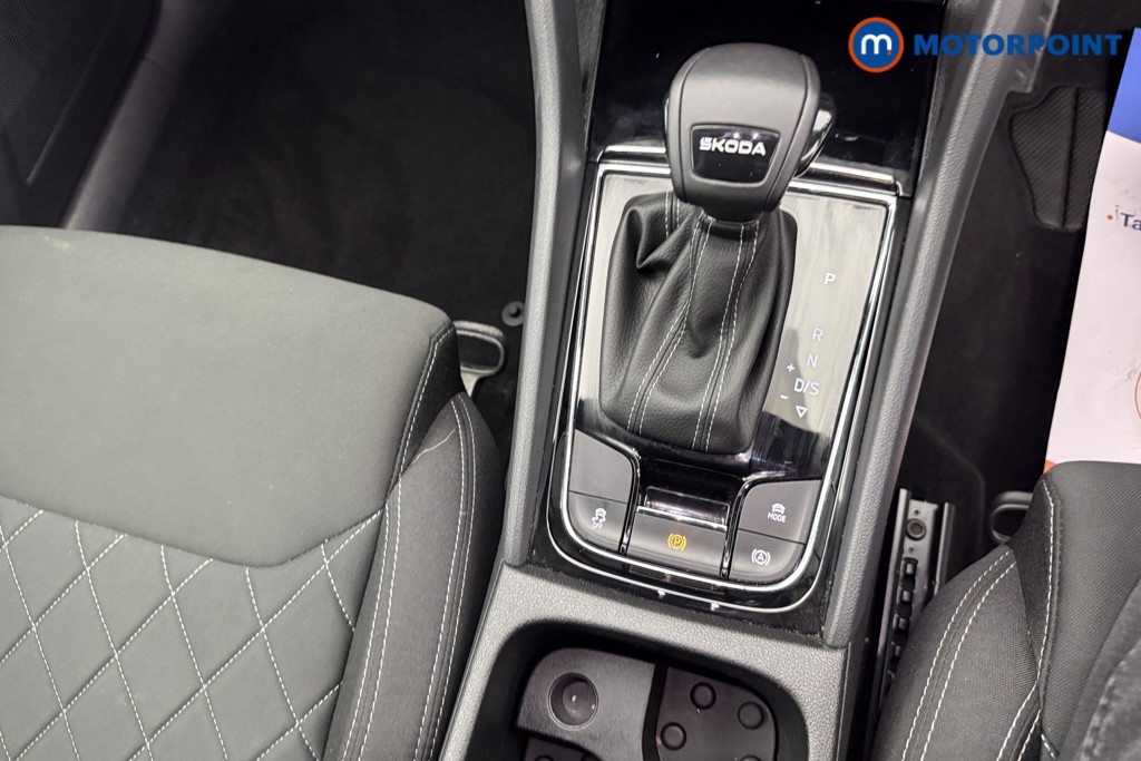 Skoda Karoq Sportline Edition Automatic Petrol SUV - Stock Number (1621012) - 12th supplementary image