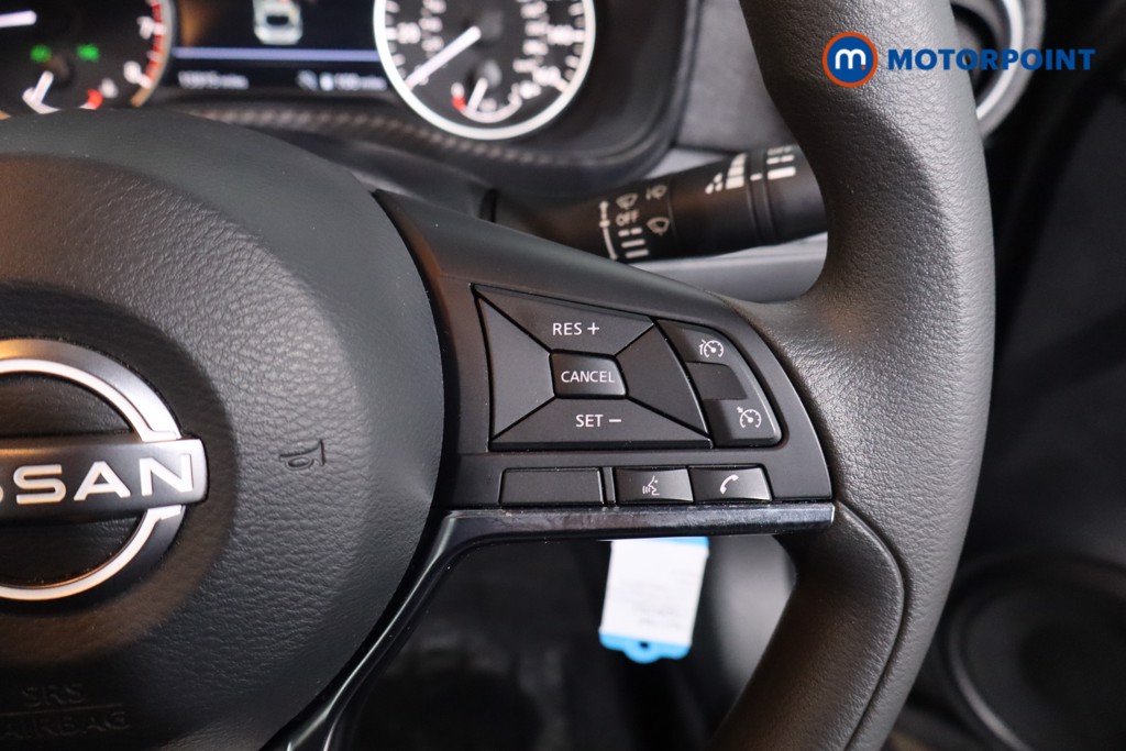 Nissan Juke Acenta Premium Manual Petrol SUV - Stock Number (1621194) - 8th supplementary image