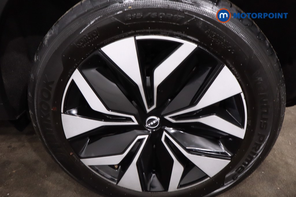 Nissan Juke Acenta Premium Manual Petrol SUV - Stock Number (1621194) - 12th supplementary image