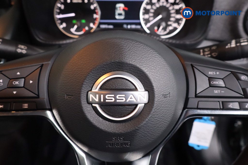 Nissan Juke Acenta Premium Manual Petrol SUV - Stock Number (1621194) - 13th supplementary image