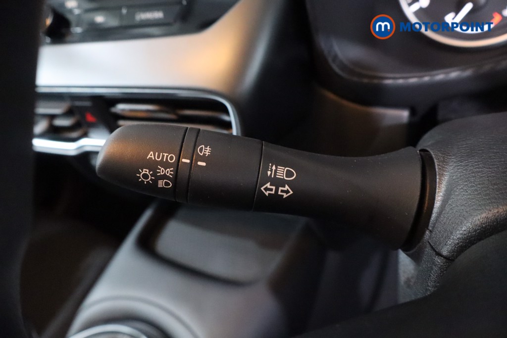 Nissan Juke Acenta Premium Manual Petrol SUV - Stock Number (1621194) - 14th supplementary image