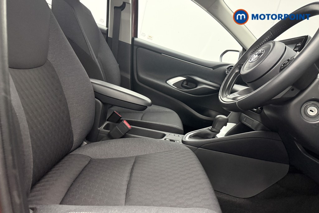 Toyota Yaris Icon Automatic Petrol-Electric Hybrid Hatchback - Stock Number (1621418) - 7th supplementary image