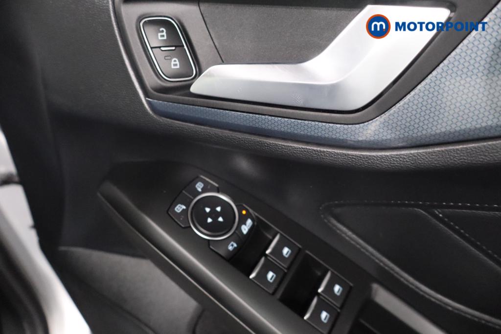 Ford Focus Active X Edition Manual Petrol Hatchback - Stock Number (1621436) - 10th supplementary image