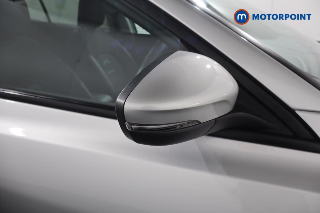 Ford Focus Active X Edition Manual Petrol Hatchback - Stock Number (1621436) - 26th supplementary image