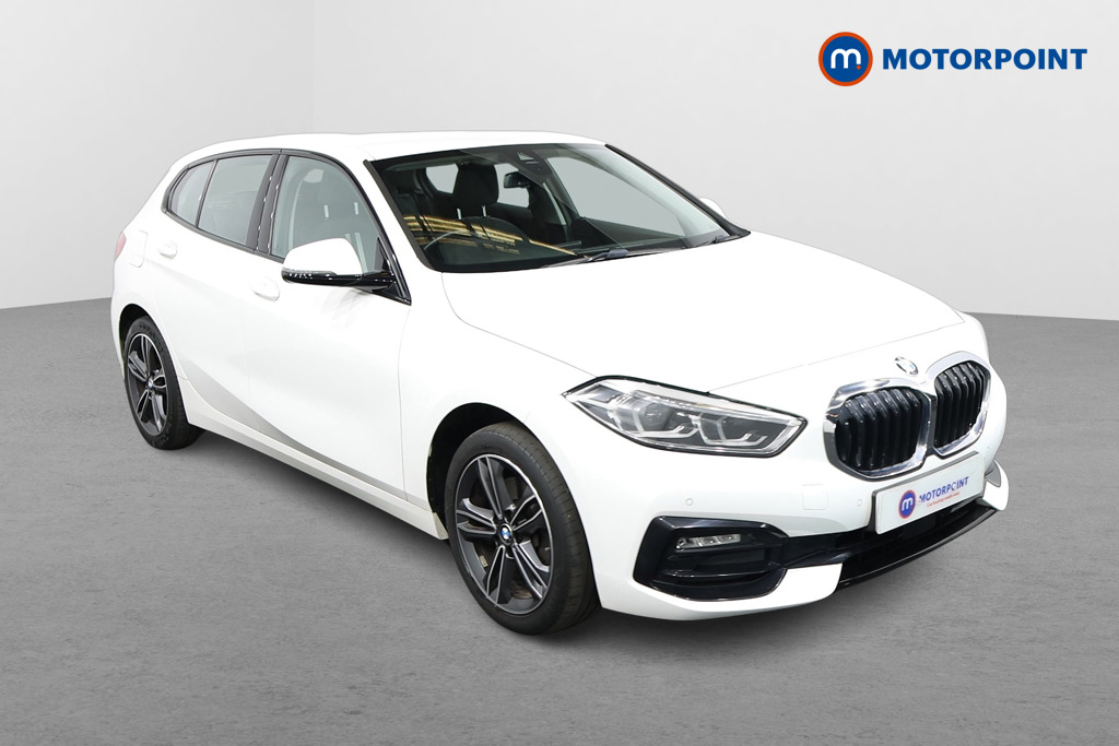 BMW 1 Series Sport Manual Petrol Hatchback - Stock Number (1621768) - Drivers side front corner