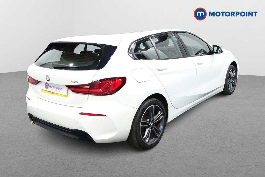 BMW 1 Series Sport Manual Petrol Hatchback - Stock Number (1621768) - Drivers side rear corner