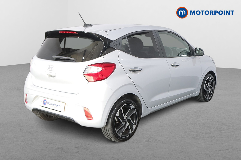 Hyundai I10 Premium Manual Petrol Hatchback - Stock Number (1621971) - Drivers side rear corner