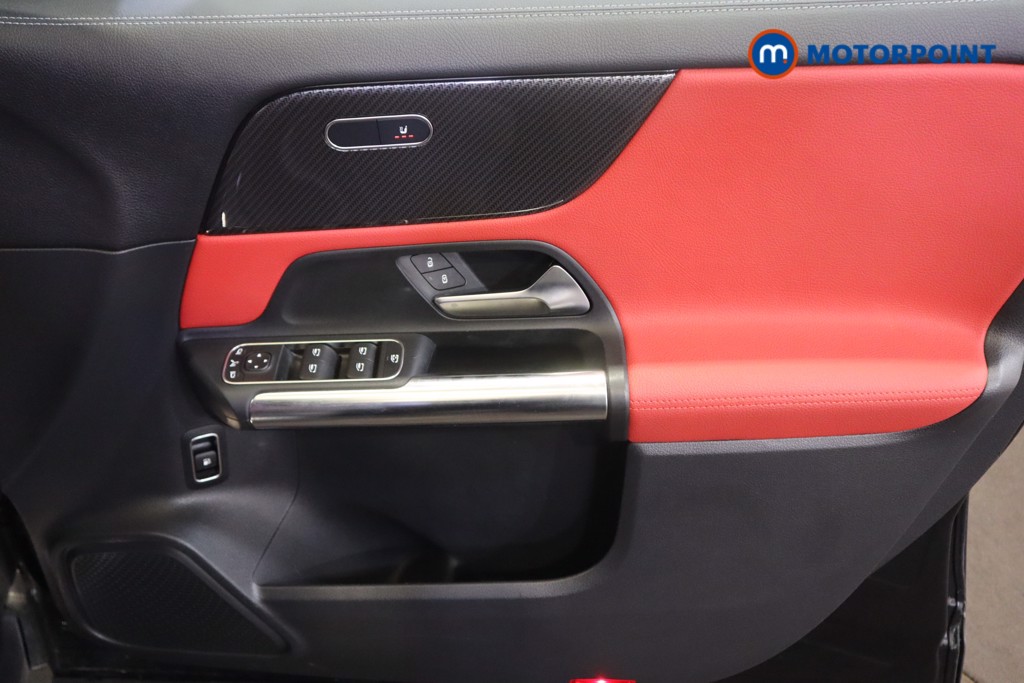 Mercedes-Benz GLA Exclusive Edition Automatic Petrol Plug-In Hybrid SUV - Stock Number (1585646) - 14th supplementary image