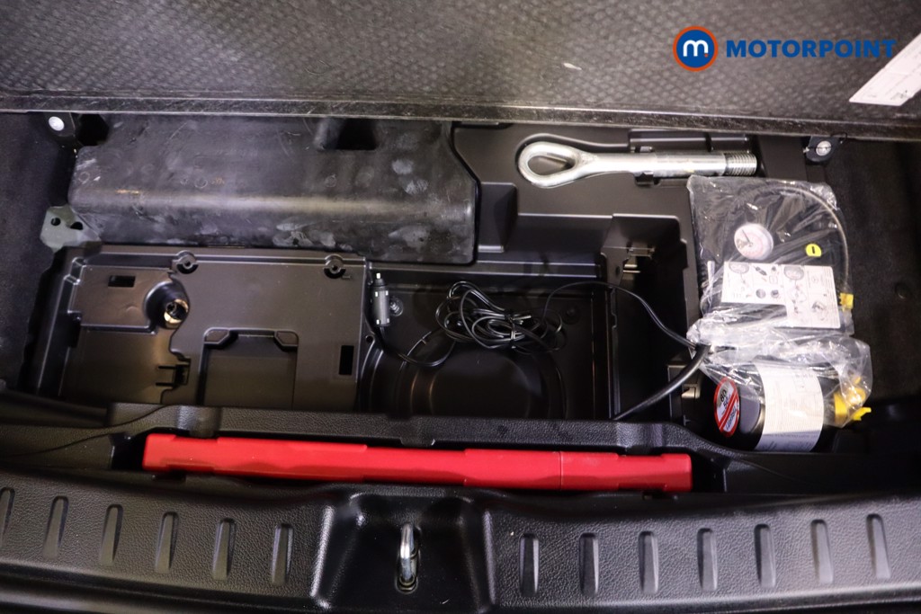 Mercedes-Benz GLA Exclusive Edition Automatic Petrol Plug-In Hybrid SUV - Stock Number (1585646) - 29th supplementary image