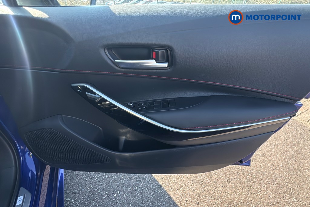 Toyota Corolla Gr Sport Automatic Petrol-Electric Hybrid Hatchback - Stock Number (1598168) - 19th supplementary image