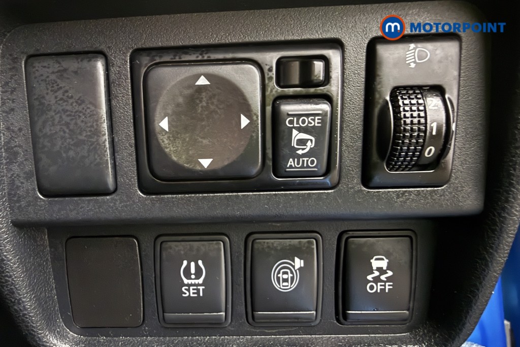 Nissan Juke Tekna Automatic Petrol SUV - Stock Number (1599795) - 17th supplementary image