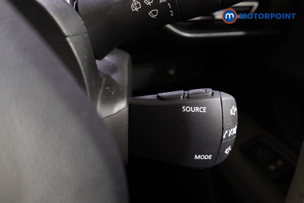 Dacia Sandero Expression Manual Petrol Hatchback - Stock Number (1608375) - 5th supplementary image