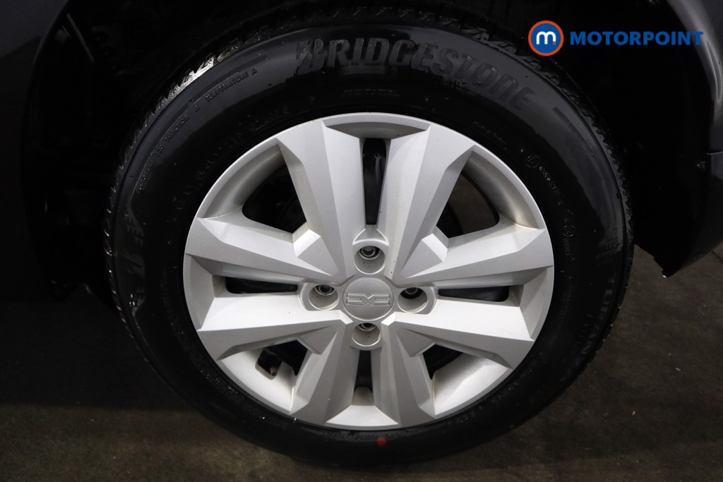 Dacia Sandero Expression Manual Petrol Hatchback - Stock Number (1608375) - 24th supplementary image