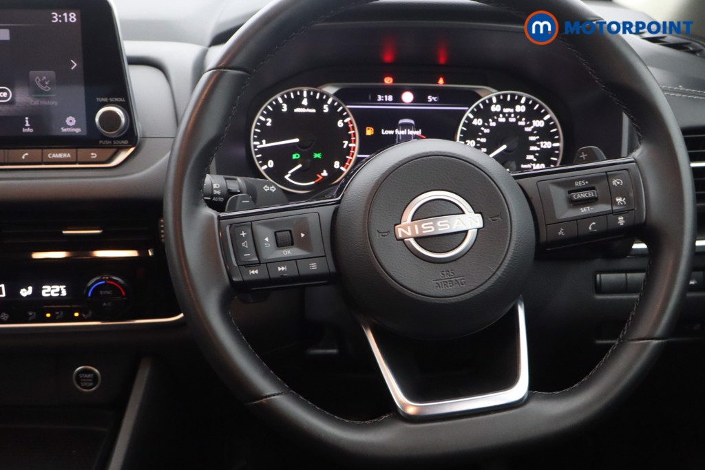 Nissan Qashqai Acenta Premium Automatic Petrol SUV - Stock Number (1610447) - 6th supplementary image