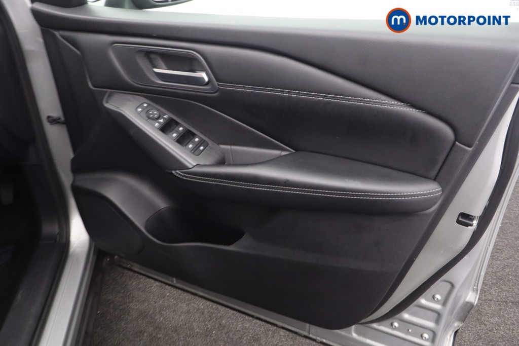 Nissan Qashqai Acenta Premium Automatic Petrol SUV - Stock Number (1610447) - 19th supplementary image