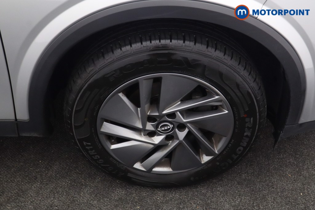 Nissan Qashqai Acenta Premium Automatic Petrol SUV - Stock Number (1610447) - 22nd supplementary image