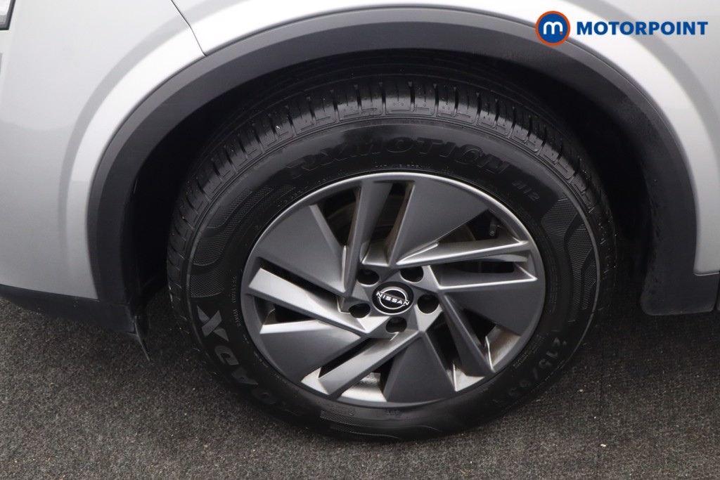 Nissan Qashqai Acenta Premium Automatic Petrol SUV - Stock Number (1610447) - 23rd supplementary image