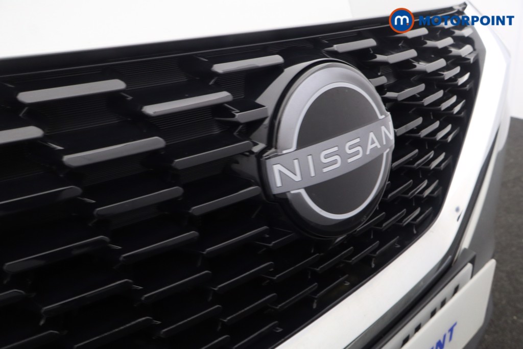 Nissan Qashqai Acenta Premium Automatic Petrol SUV - Stock Number (1610447) - 28th supplementary image