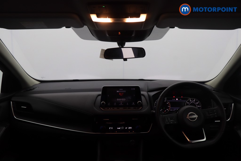 Nissan Qashqai Acenta Premium Automatic Petrol SUV - Stock Number (1610447) - 1st supplementary image