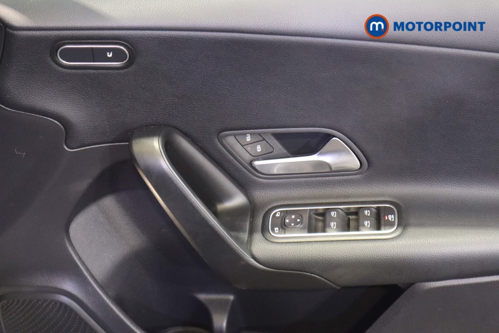 Mercedes-Benz A Class SE Automatic Petrol Hatchback - Stock Number (1610969) - 14th supplementary image