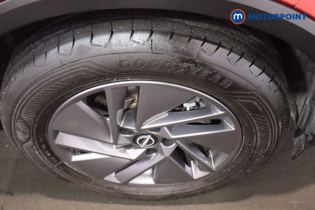 Nissan Qashqai Acenta Premium Manual Petrol SUV - Stock Number (1611122) - 11th supplementary image