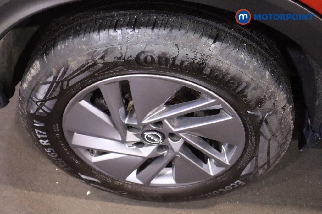 Nissan Qashqai Acenta Premium Manual Petrol SUV - Stock Number (1611122) - 12th supplementary image