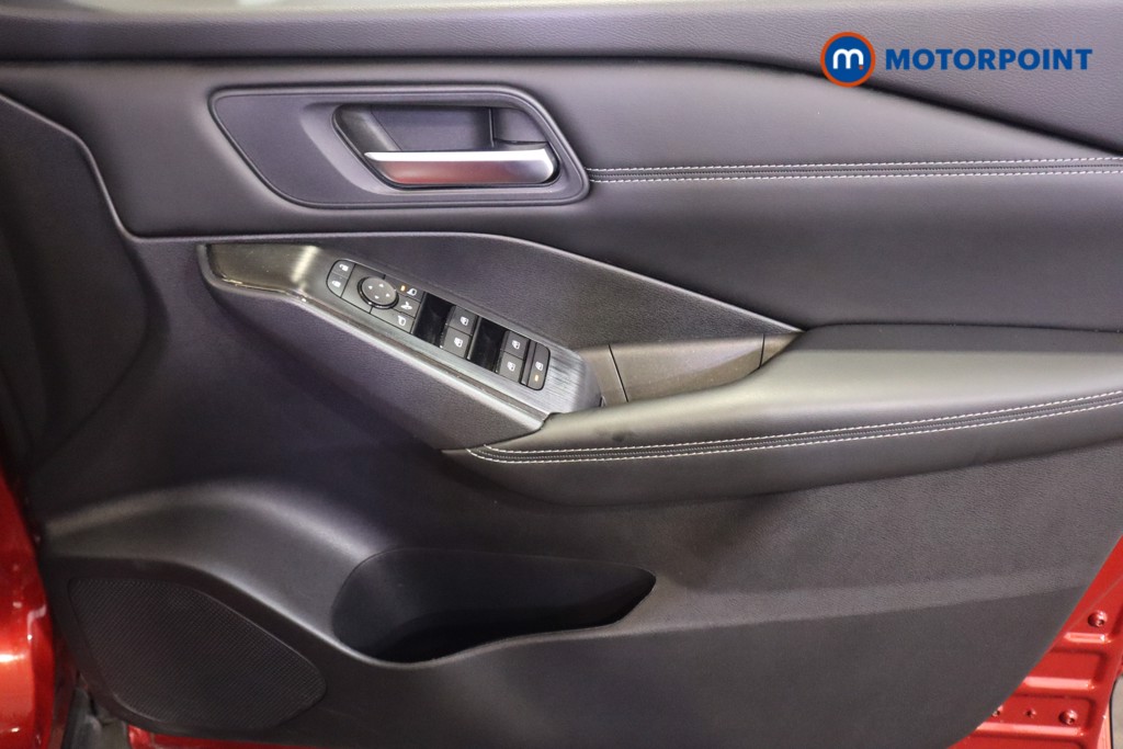 Nissan Qashqai Acenta Premium Manual Petrol SUV - Stock Number (1611122) - 13th supplementary image