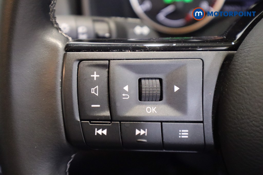 Nissan Qashqai Acenta Premium Manual Petrol SUV - Stock Number (1611122) - 18th supplementary image