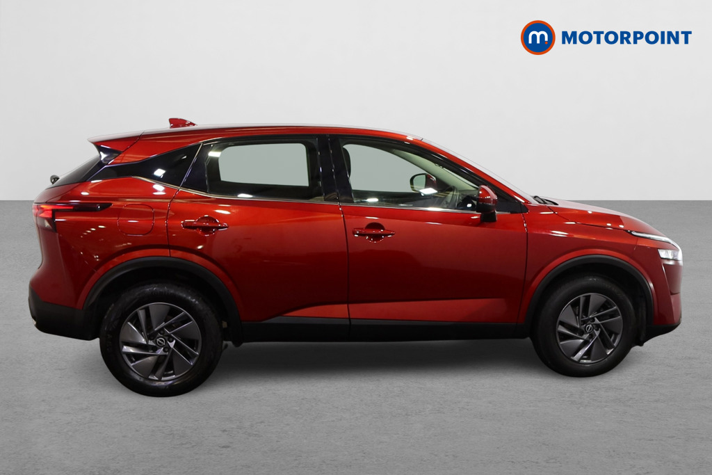 Nissan Qashqai Acenta Premium Manual Petrol SUV - Stock Number (1611122) - Drivers side