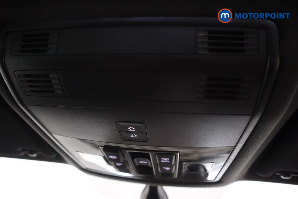 Skoda Karoq Sport Line Manual Petrol SUV - Stock Number (1611561) - 24th supplementary image