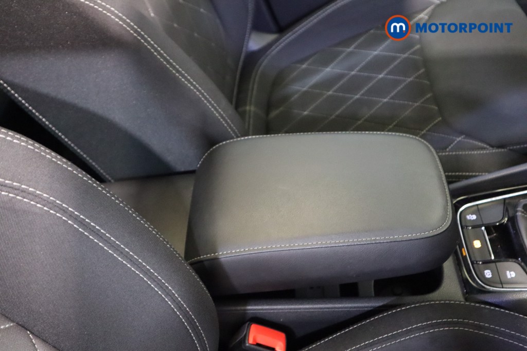 Skoda Karoq Sport Line Manual Petrol SUV - Stock Number (1611561) - 25th supplementary image