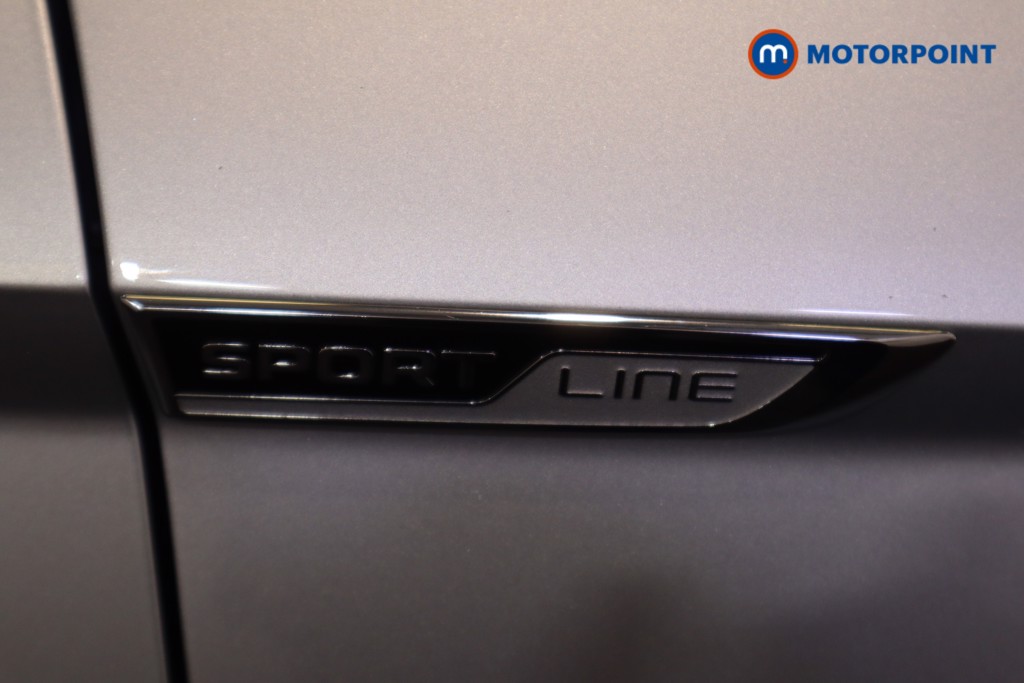 Skoda Karoq Sport Line Manual Petrol SUV - Stock Number (1611561) - 35th supplementary image