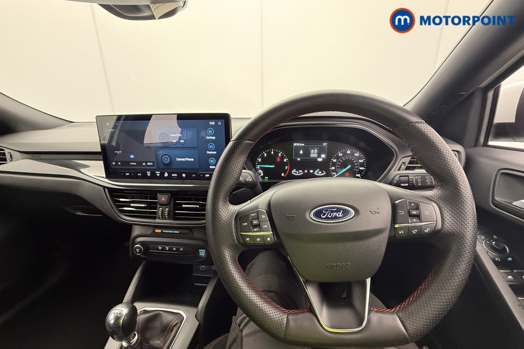 Ford Focus St-Line Manual Petrol Estate - Stock Number (1611833) - 1st supplementary image