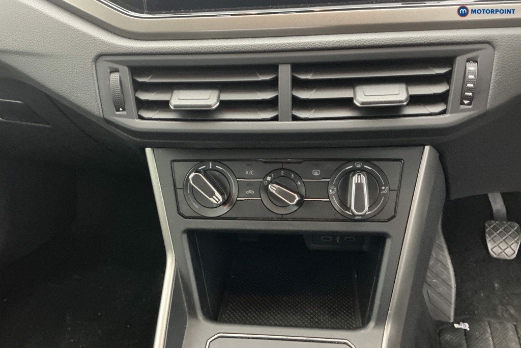 Volkswagen Polo Match Manual Petrol Hatchback - Stock Number (1612294) - 18th supplementary image