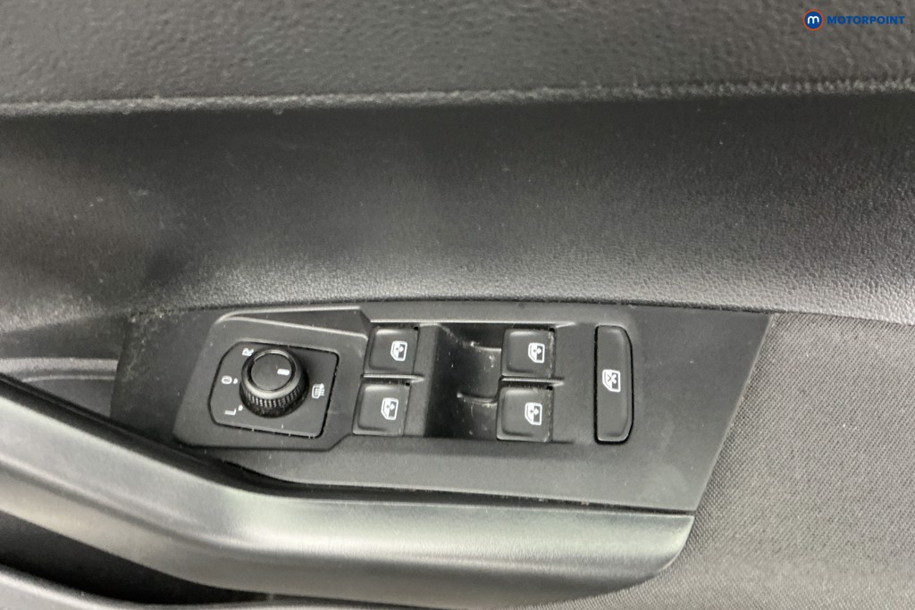 Volkswagen Polo Match Manual Petrol Hatchback - Stock Number (1612294) - 25th supplementary image