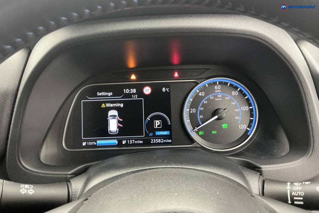 Nissan Leaf Acenta Automatic Electric Hatchback - Stock Number (1612371) - 11th supplementary image