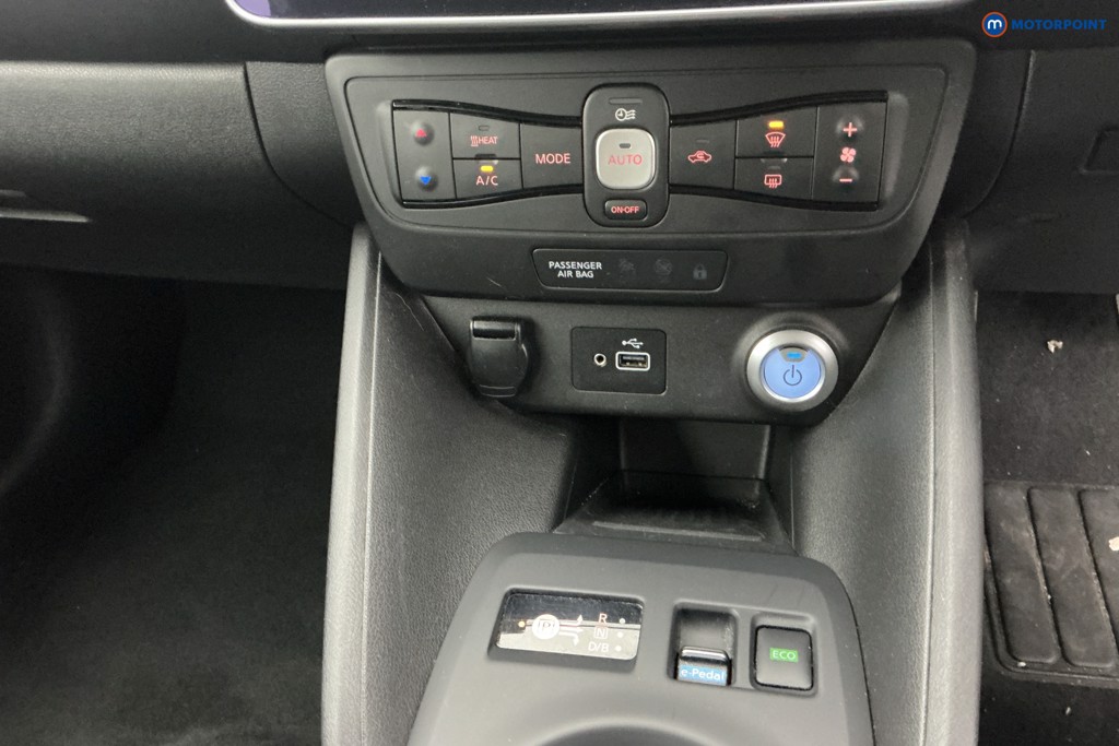 Nissan Leaf Acenta Automatic Electric Hatchback - Stock Number (1612371) - 19th supplementary image