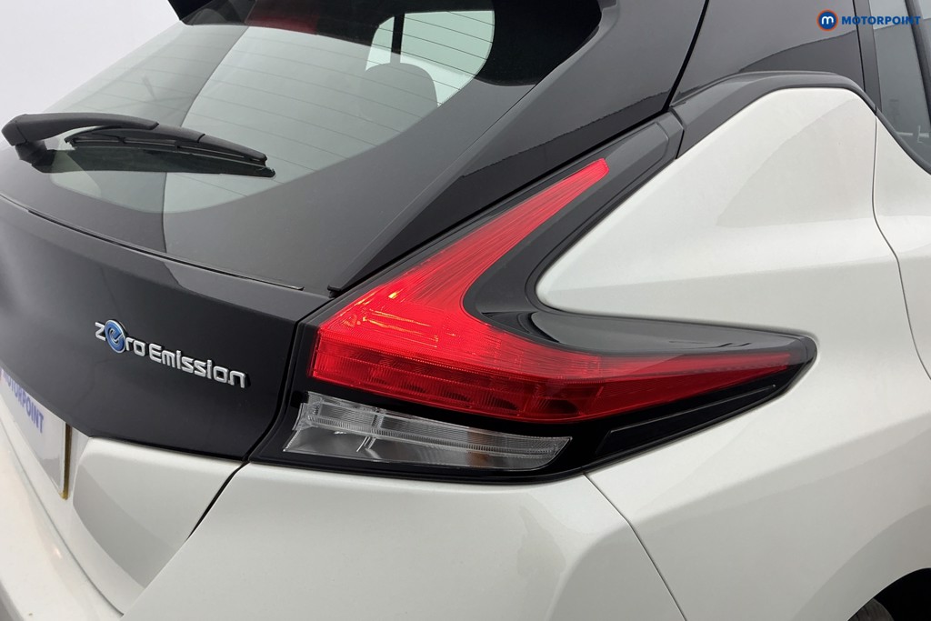 Nissan Leaf Acenta Automatic Electric Hatchback - Stock Number (1612371) - 35th supplementary image