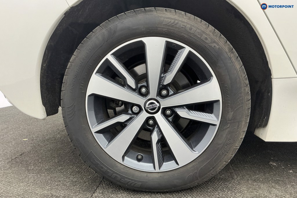 Nissan Leaf Acenta Automatic Electric Hatchback - Stock Number (1612371) - 40th supplementary image