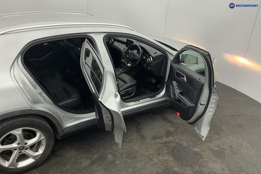 Mercedes-Benz GLA Sport Automatic Diesel SUV - Stock Number (1612509) - 5th supplementary image