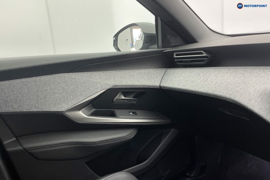 Peugeot 5008 Allure Automatic Petrol SUV - Stock Number (1612873) - 23rd supplementary image