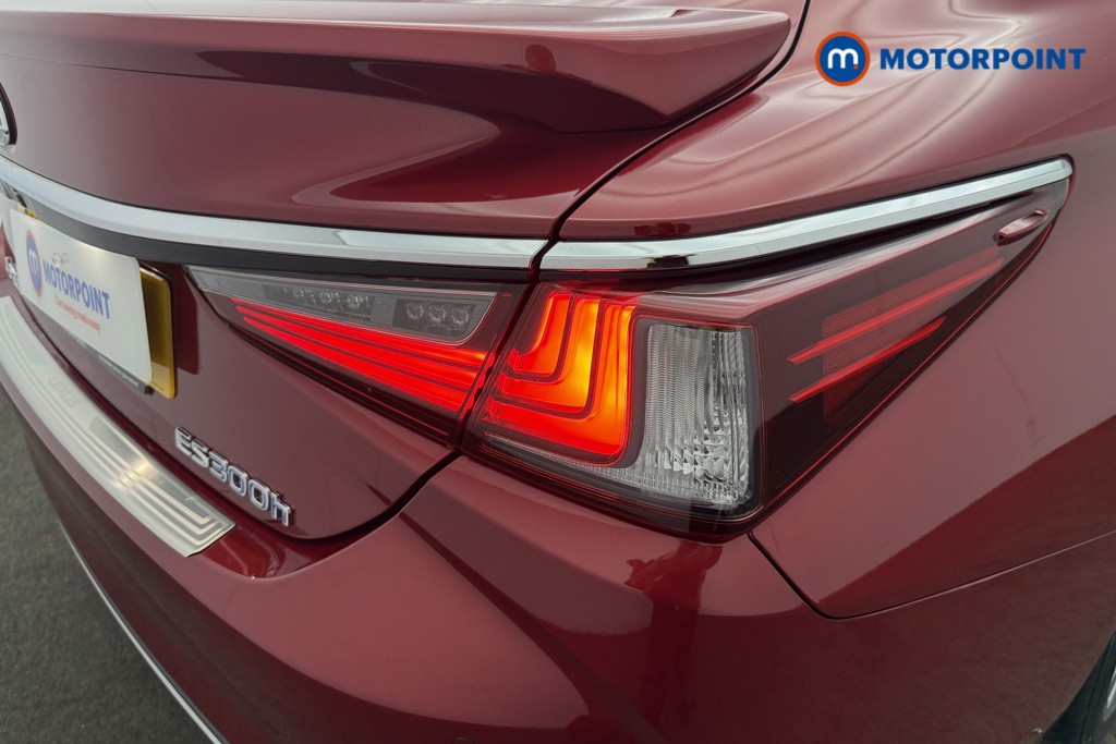 Lexus ES 300H 2.5 4Dr Cvt Premium Pack Automatic Petrol-Electric Hybrid Saloon - Stock Number (1614295) - 19th supplementary image