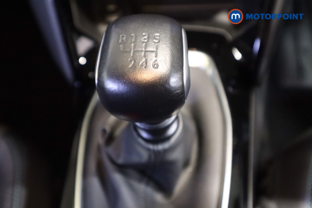 Peugeot 208 Allure Premium -Plus Manual Petrol Hatchback - Stock Number (1614587) - 5th supplementary image