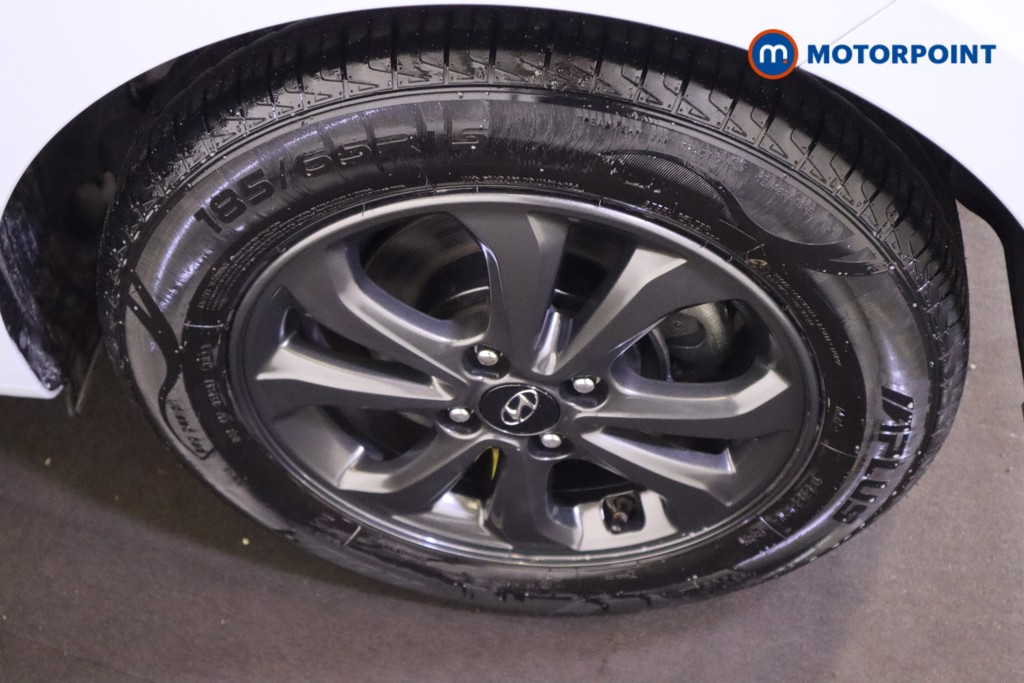 Hyundai I20 SE Manual Petrol Hatchback - Stock Number (1614592) - 9th supplementary image