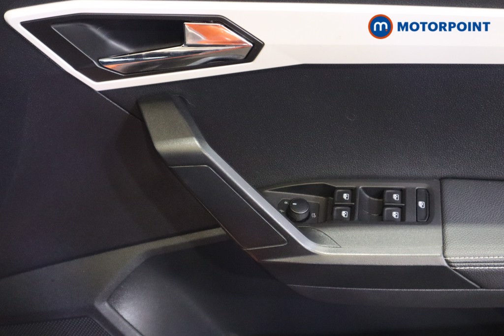 Seat Arona Xcellence Lux Manual Petrol SUV - Stock Number (1615376) - 13th supplementary image