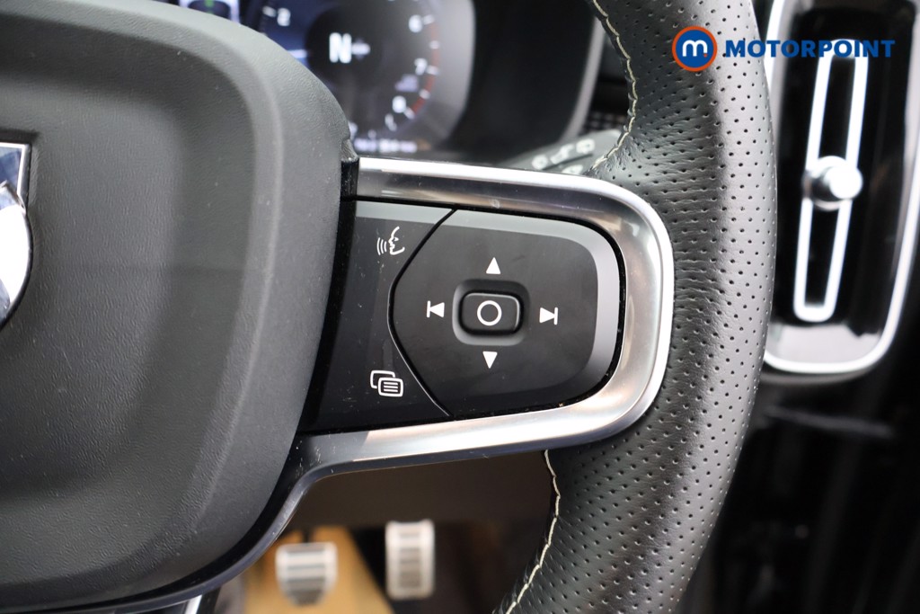 Volvo Xc40 R Design Manual Petrol SUV - Stock Number (1615498) - 3rd supplementary image