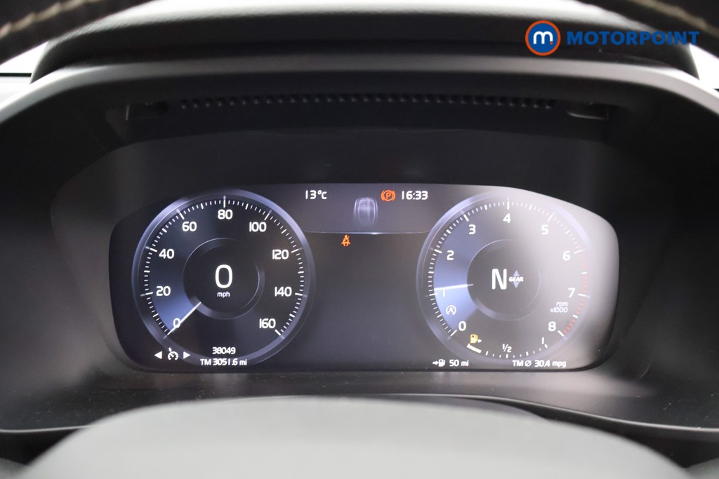 Volvo Xc40 R Design Manual Petrol SUV - Stock Number (1615498) - 4th supplementary image