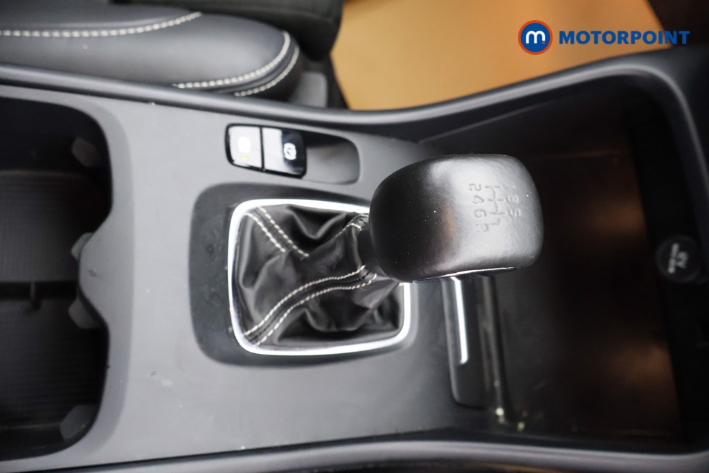 Volvo Xc40 R Design Manual Petrol SUV - Stock Number (1615498) - 8th supplementary image