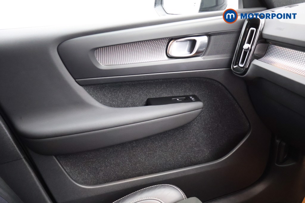 Volvo Xc40 R Design Manual Petrol SUV - Stock Number (1615498) - 10th supplementary image